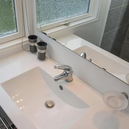 Cozy With Sea View Ideal Getaway Near